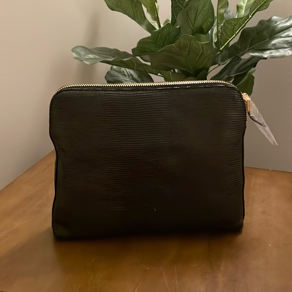 India Hicks Insider - Black Lizard